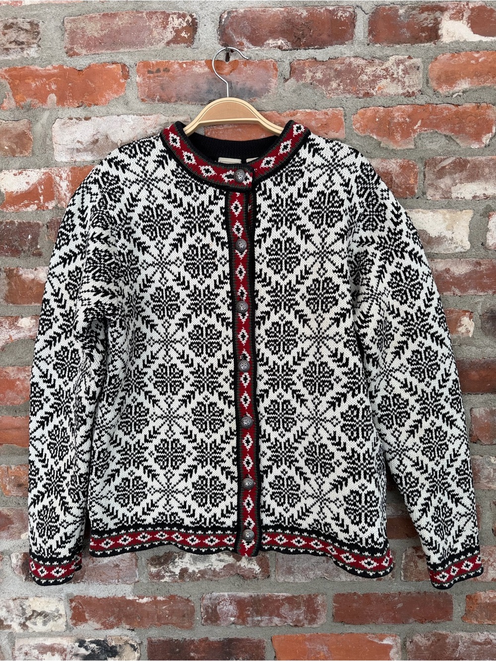 L.L.Bean Women’s Large Nordic Fair Isle Cotton Cardigan Sweater Black White Red